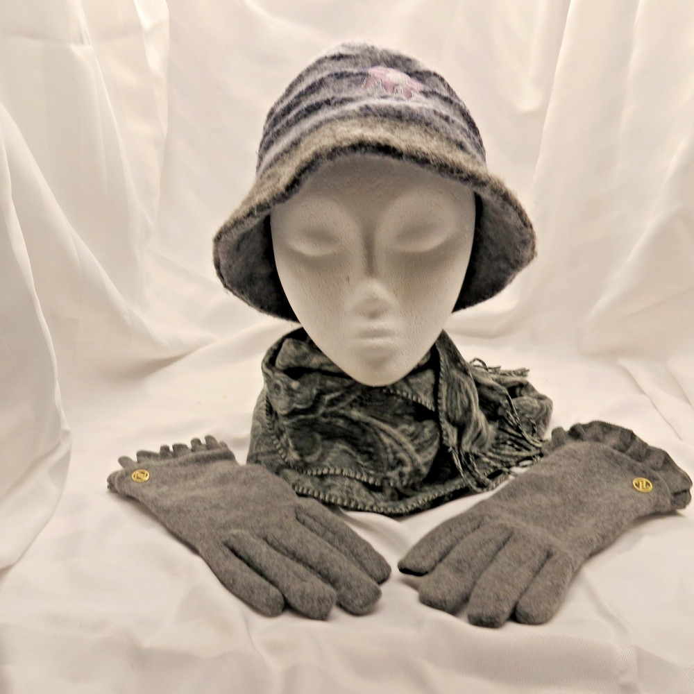 Adrienne Vittadini Wool Hat Gloves & Fraas Cashmink Scarf Gray 3pc Winter Set